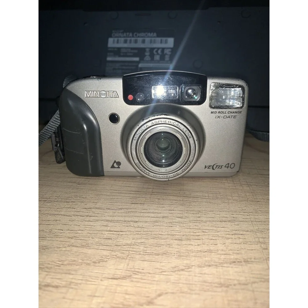 Minolta Vectis 40 Point And Shoot Camera 30mm-120mm Zoom Untested